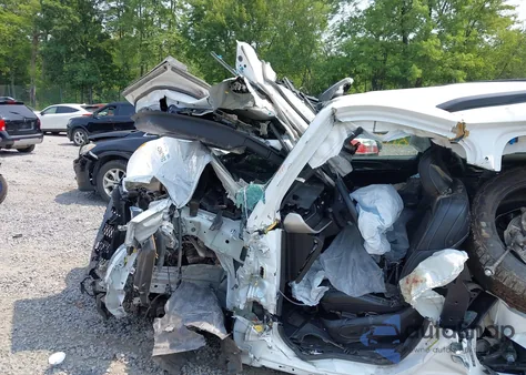 2021 Jeep Grand Cherokee Altitude 4X4 from USA, damaged, VIN 1C4RJKAG3M8179783